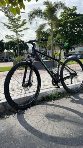 Vendo bicicleta aro 29 quadro 17 Alumínio Venzo