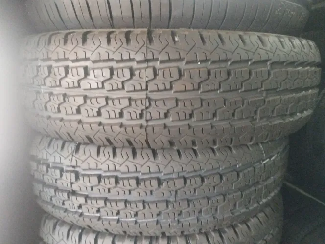 PNEUS 195R14 CARGA REMOLD