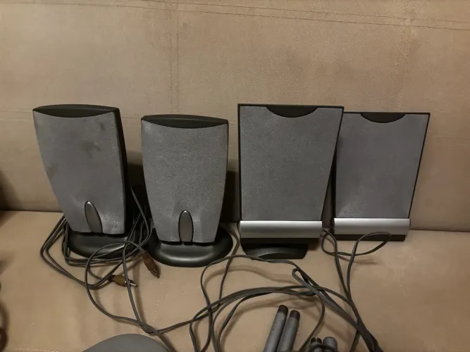conjunto de caixas acústicas com subwoofer
