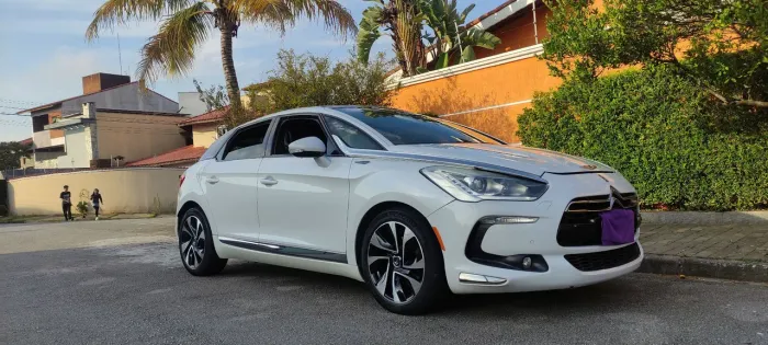 Citroen DS5 1.6 Turbo 16V 5P Aut. 2014