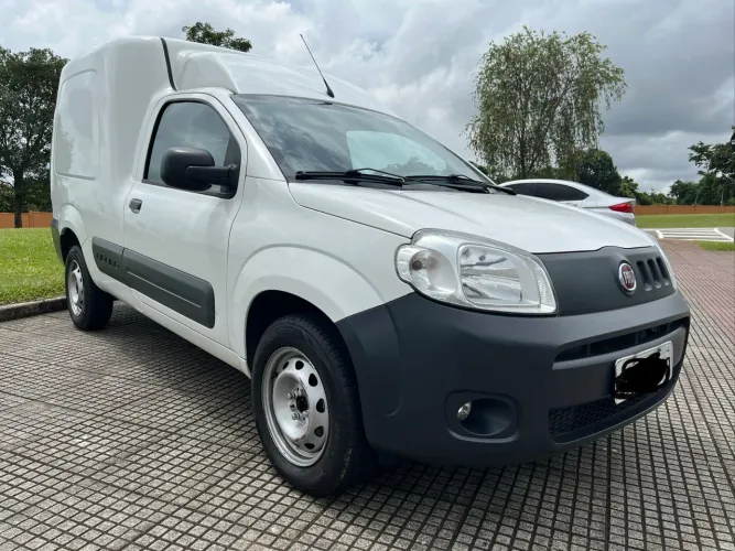 Fiat fiorino para locação 3,300,00 mês