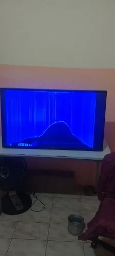 TV LG com Tela Quebrada