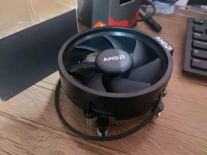 Cooler Box Original AMD Am4 Wraith Stealth - NOVO! / Aceito Cartão / Pix