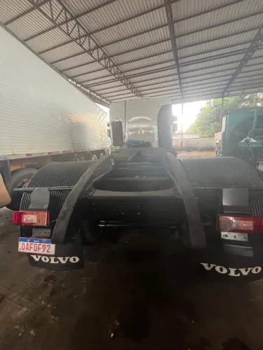 VOLVO/VM 330 4X2T 2013/2013