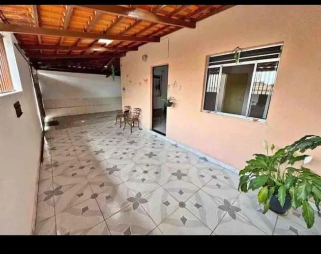 CASA A VENDA NO SANTO AGOSTINHO