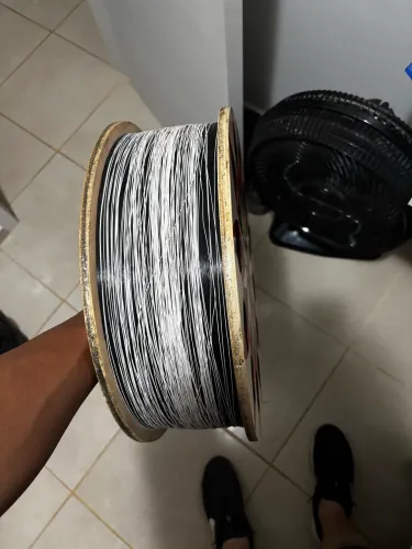 Carretilha 15 polegadas, de madeira, com linha de nylon