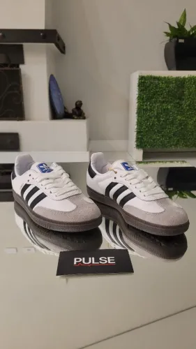 Adidas Samba Cloud White - tamanho 35BR, original