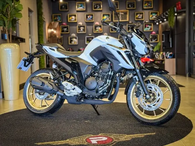 YAMAHA FAZER FZ25 CONNECTED ABS 2025