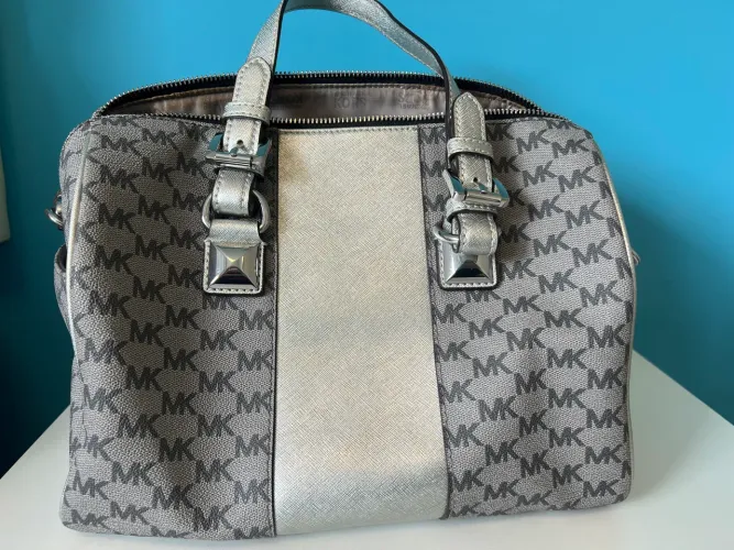 Bolsa Michael kors cinza