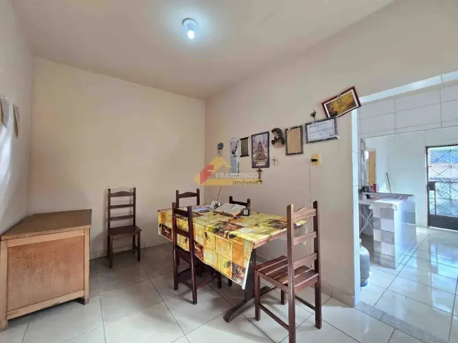 Casa à venda, 1 quarto, 1 vaga, Interlagos - Divinópolis/MG