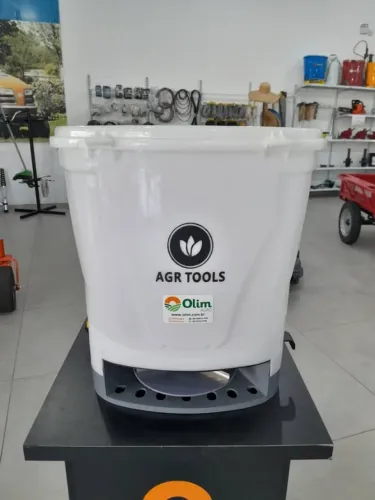 Adubadeira e Semeadora Costal à Bateria 25 Litros - AGR TOOLS