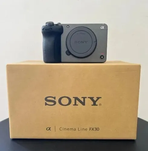 Sony FX30 Cinema Line - Nova/Lacrada