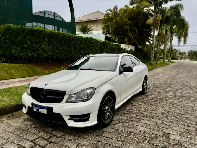 Mercedes Benz C250 Coupe 2014 (Abaixo da Fipe)