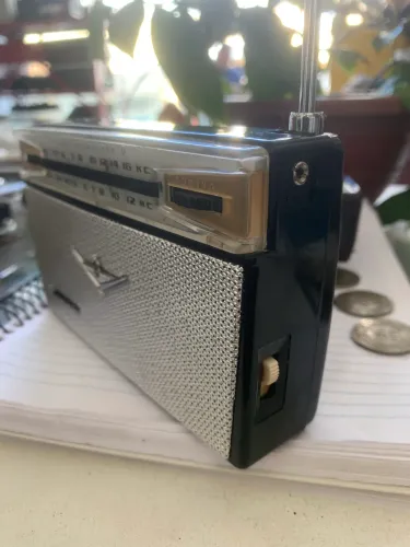 rádio antigo sharp V8 made in Japan