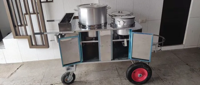 Carrinho de sopa/ milho cozido/ outos