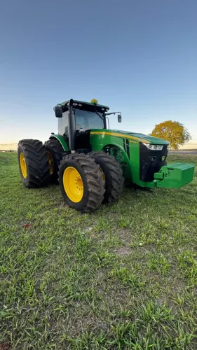 Trator John Deere 8400R Ano 2022