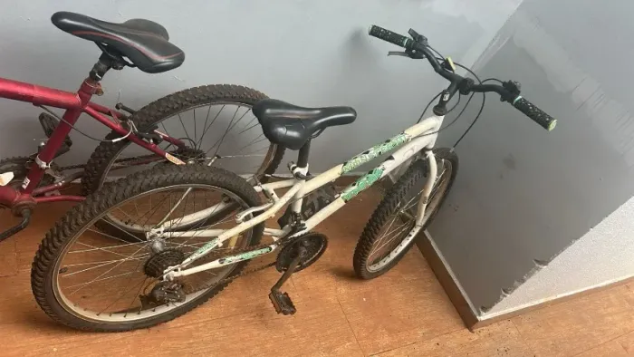 Bicicleta INFANTIL   com marchas  s   so 150 CADA...