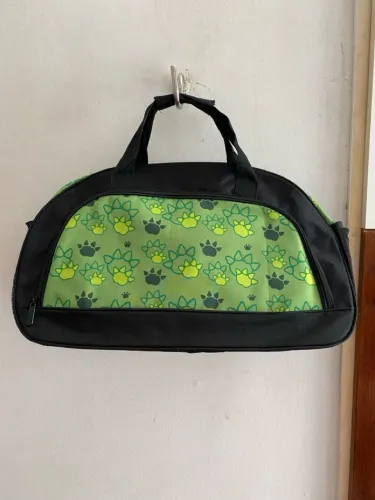 Bolsa de Mão Infantil com Estampa de Patinhas