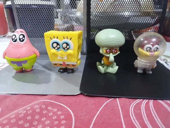 Coleção Bobs Toy Arts Bob Esponja com 4 personagens