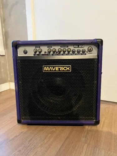 Amplificador guitarra Maverick MV3012