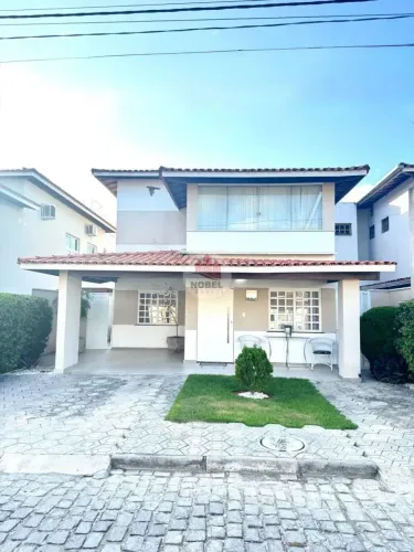 Casa em Condomínio com 4 Quarto(s) e 2 banheiro(s) para Alugar, 290 m² por R$ 6000 / Mês