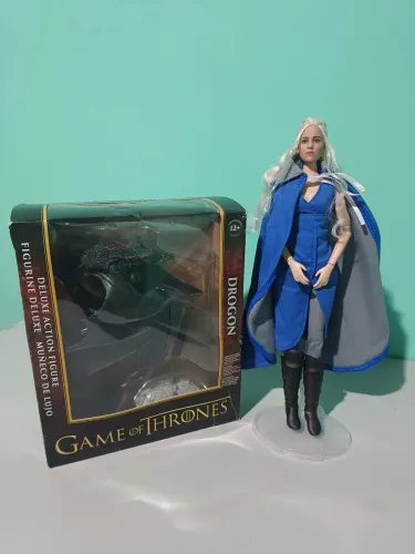 Customização boneca Daenerys Targaryen e o dragao Drogon