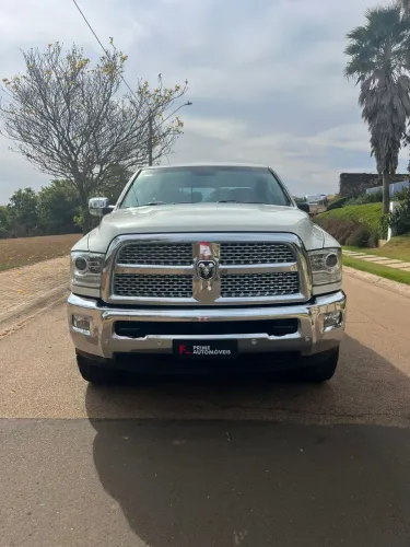 Dodge Ram 2017 muito conservado impecável 