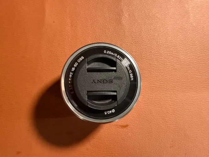 Lente Sony 16-50mm f3.5