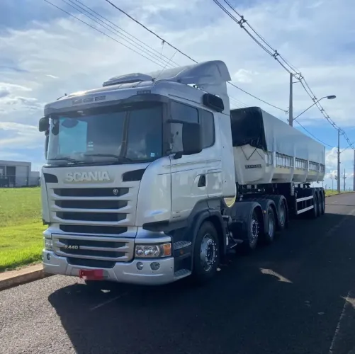 Conjunto engatado  SCANIA R440/ Ls - Caçambão