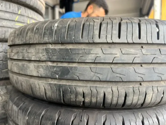 Pneu Continental 165/70/14 95 % vida útil