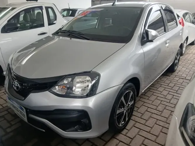 Toyota Etios X Plus 1.5 Flex 16V 5P Mec. 2021