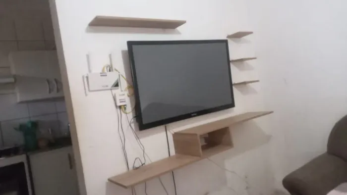KIT SALA/ QUARTO RACK+ PRATELEIRAS MDF NOVO