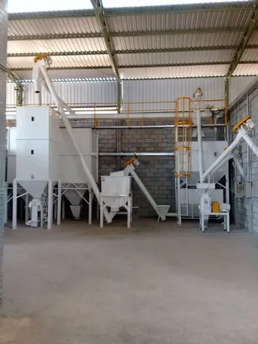 Máquinas Industriais para Processamento de Grãos