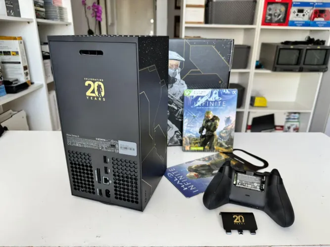 Fábrica de momentos incríveis XBox Série X Hallo Edição Limitada