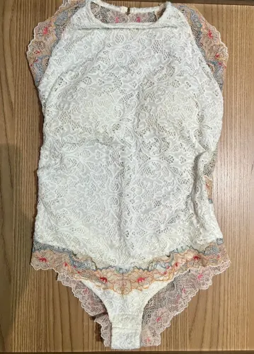 Body de renda valisere 