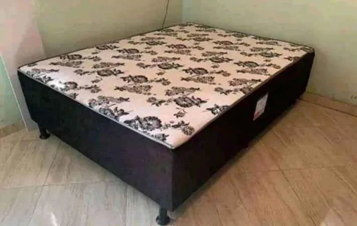 VENDO !Frete grátis ! Cama Box Casal / somente 2 unidades