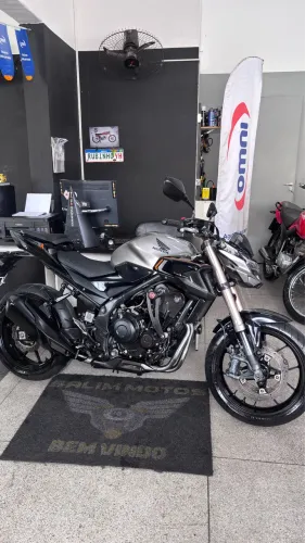 HONDA CB 500F 2023