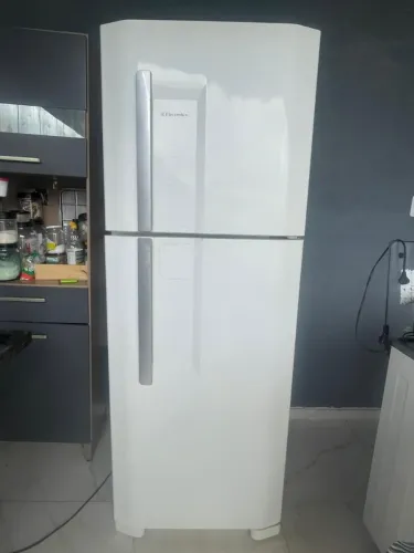 Vendo geleira Electrolux
