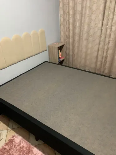 Base cama box em perfeito estado de conservação.