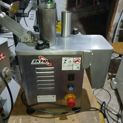 Processador Skymsen pa7 com dois discos em Guarapari E.S