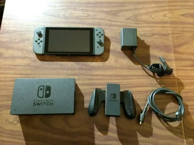 Nintendo Switch V2 desbloqueado com 256gb. Garantia,loja física!