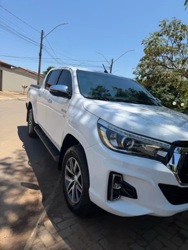 Toyota Hilux CD SRV 4X4 2.7 Flex 16V Aut. 2020