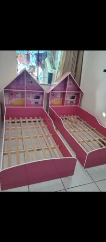 Vendo duas camas semi novas 