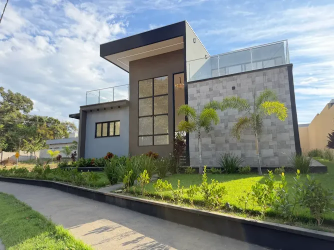Casa Alto Padrão Financiável com 4 Suítes em Condomínio Fechado