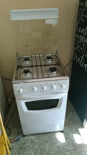 Fogão Dako funcionando perfeitamente em estado de novo