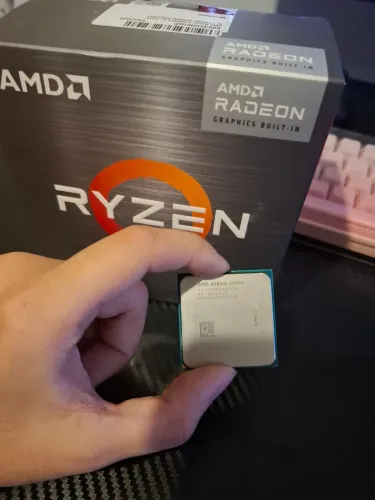 AMD Athlon 3000g