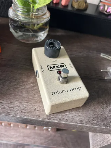 MXR Micro Amp (excelente booster)