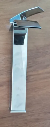 Vendo Torneira para Pia de Banheiro