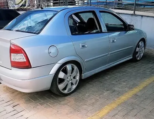Chevrolet Astra GL Milenium 1.8 MPFI 4P 2000