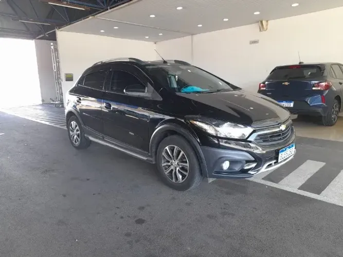 Chevrolet Onix Activ 1.4 8V Flex Mec. 4P 2018